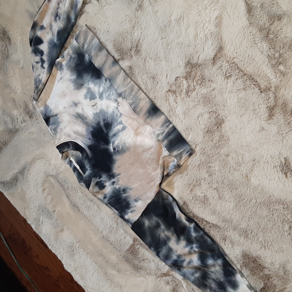Tie-Dye crop sweater